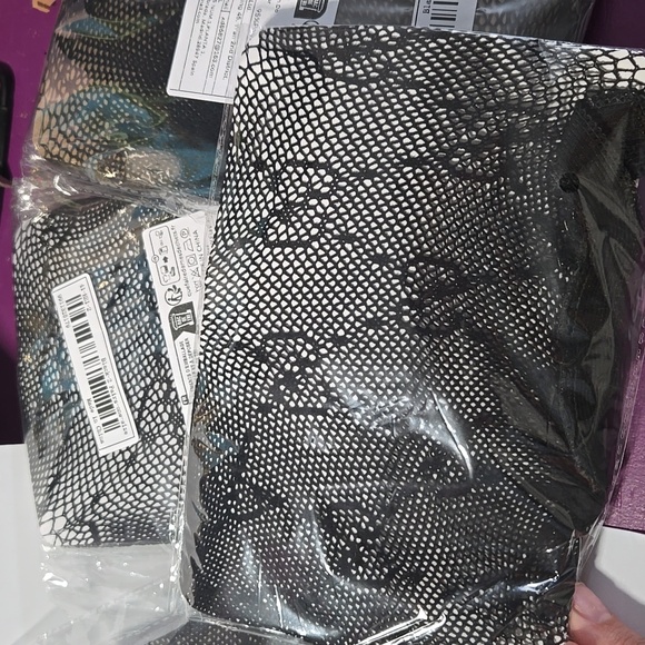 BEAUTIFUL MESH TIGHTS - Picture 5 of 5